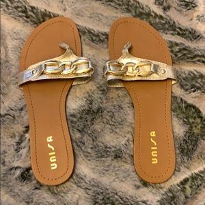 Gold metallic buckle sandal